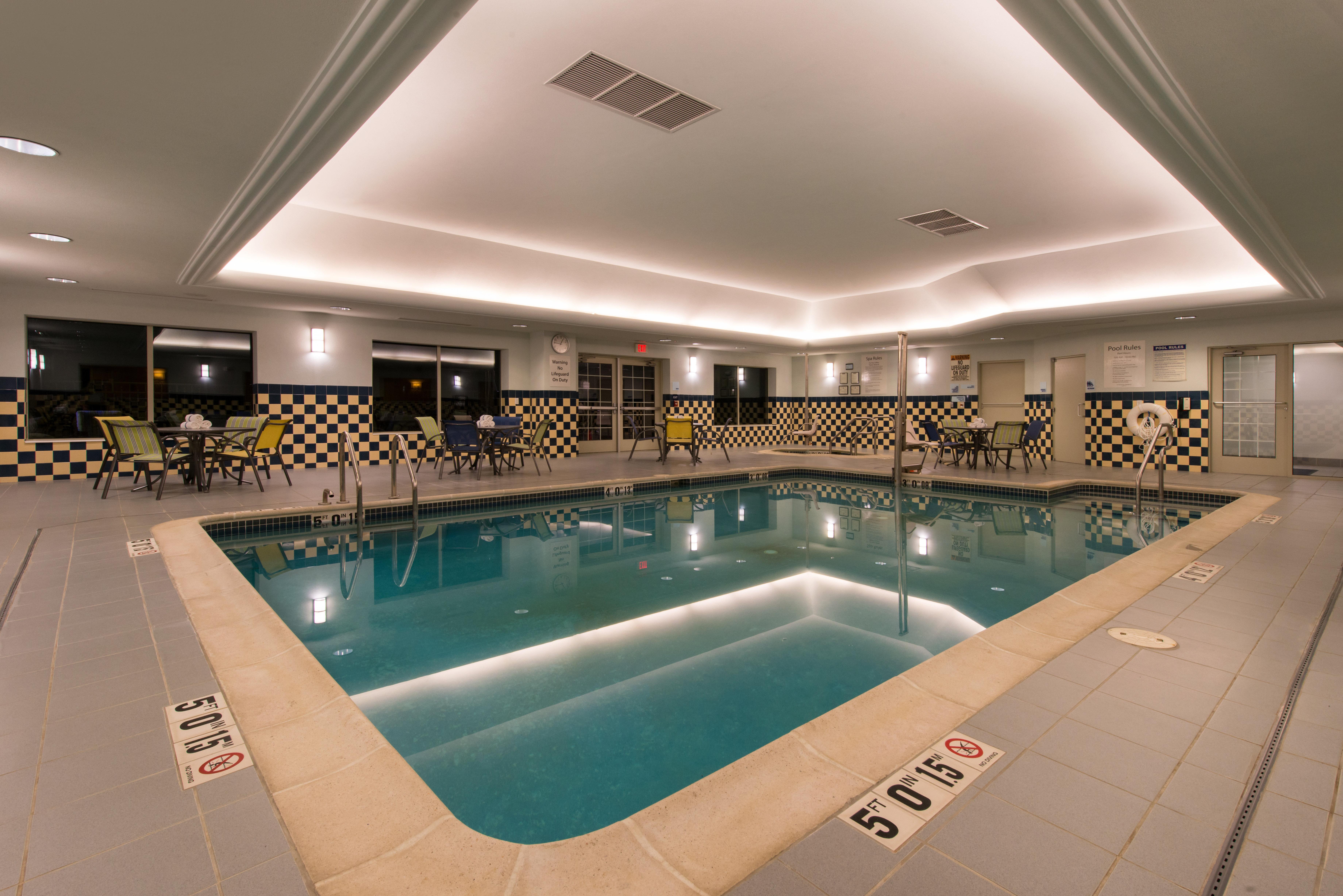Holiday Inn Express And Suites Dickson City By Ihg Buitenkant foto